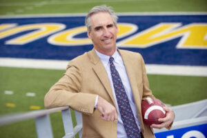 Ken Kendrick, Oliver Luck announce creation of Country Roads Trust NIL team